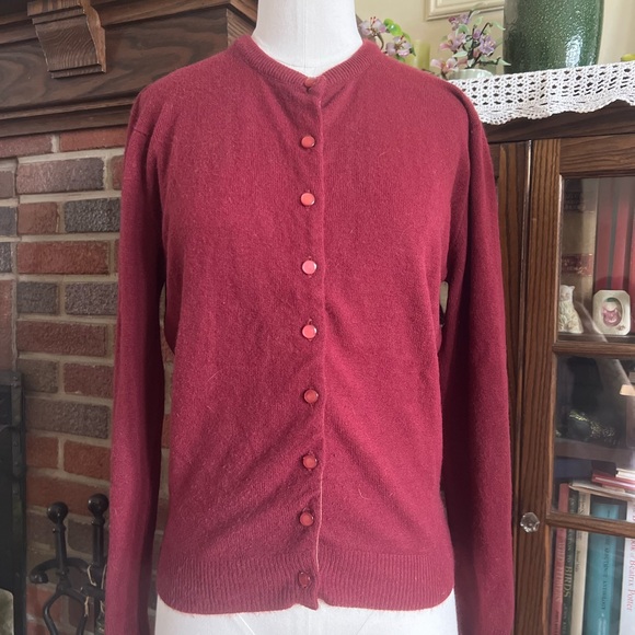 Vintage Women’s Buttonup Cardigan - Picture 4 of 4